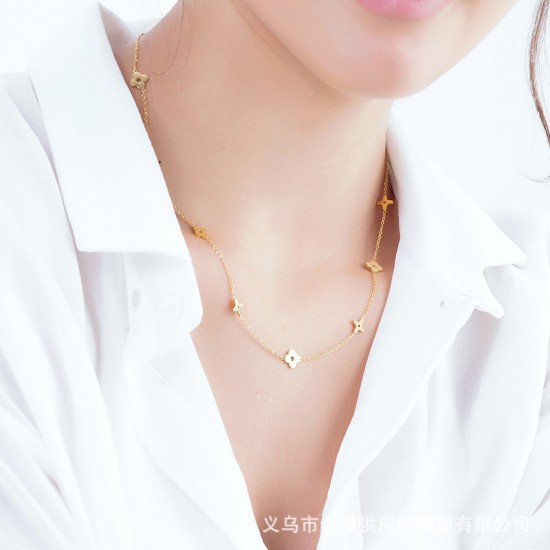 Four leaf clover stainless steel necklace