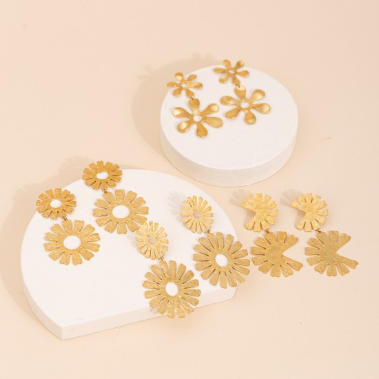 Hammer patterned sunflower stainless steel earrings