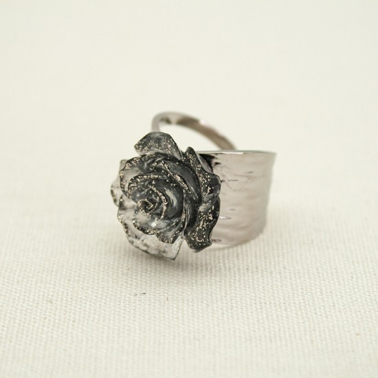 Rose stainless steel ring