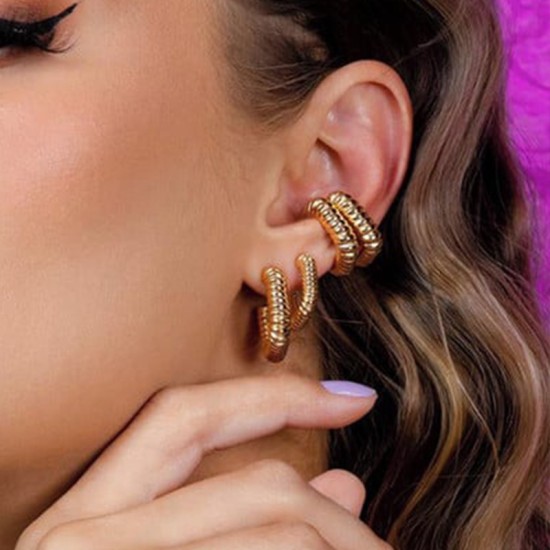 C-shaped threaded stainless steel earrings