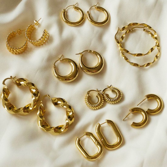 Hollow stainless steel earrings