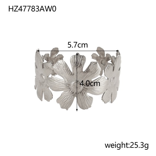 Wide flower bracelet made of stainless steel