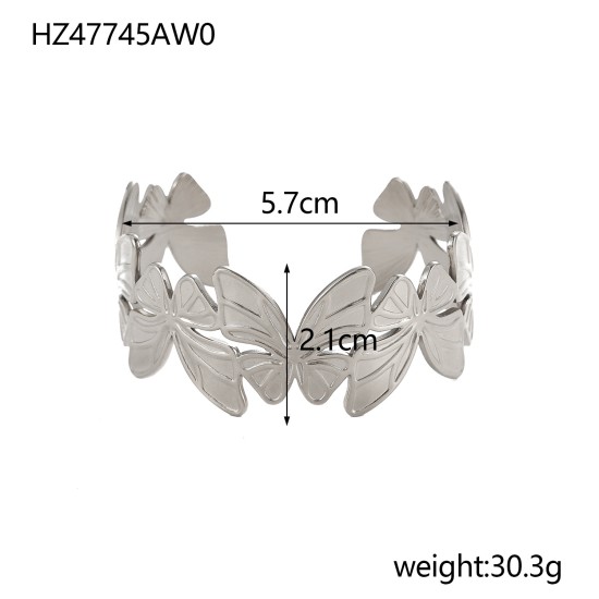 Wide flower bracelet made of stainless steel