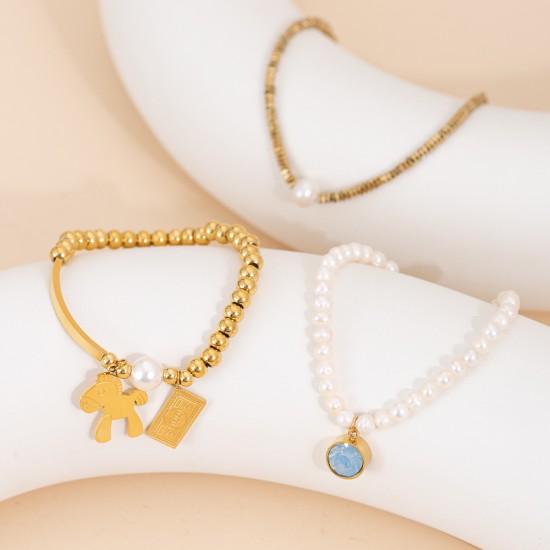 Exquisite and high-end stainless steel bracelet