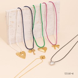 Love bow stainless steel necklace